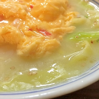 キャベツとかに玉の即席豚骨ラーメン